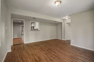 1015 Prune St, La Marque, TX 77568 - Photo 17