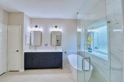 427 Birch Hill Drive, Sugar Land, TX 77479 - Photo 19
