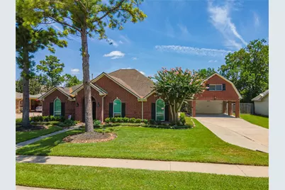 803 Hackberry Lane, Friendswood, TX 77546 - Photo 3