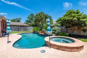 803 Hackberry Ln, Friendswood, TX 77546 - Photo 33