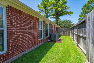 803 Hackberry Lane, Friendswood, TX 77546 - Photo 39