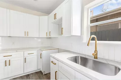 2806 Rosewood Street, Houston, TX 77004 - Photo 15