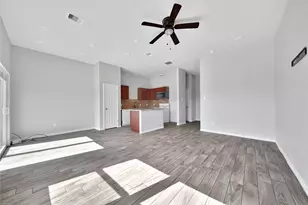 8034 Crestview Dr, Houston, TX 77028 - Photo 3