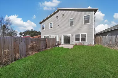 8034 Crestview Drive, Houston, TX 77028 - Photo 15