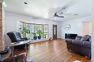 12410 Palmbeach St, Houston, TX 77034 - Photo 9