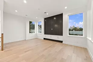 1110 Peden St, Houston, TX 77006 - Photo 11