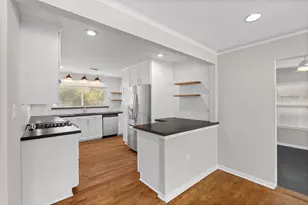 2007 Wakefield Dr, Houston, TX 77018 - Photo 9