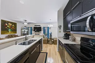 7325 Regency Square Ct, Houston, TX 77036 - Photo 11