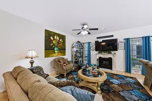 7325 Regency Square Ct, Houston, TX 77036 - Photo 13