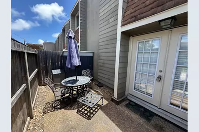 424 15th Street #104, Galveston, TX 77550 - Photo 19
