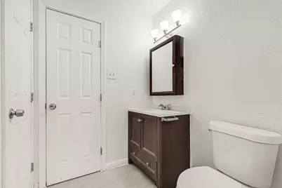 622 N 13th Street, La Porte, TX 77571 - Photo 15