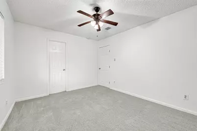 622 N 13th Street, La Porte, TX 77571 - Photo 13