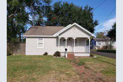 712 E Lobit Street, Baytown, TX 77520 - Photo 1