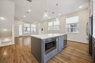 2722 Eado Edge Ct, Houston, TX 77020 - Photo 9