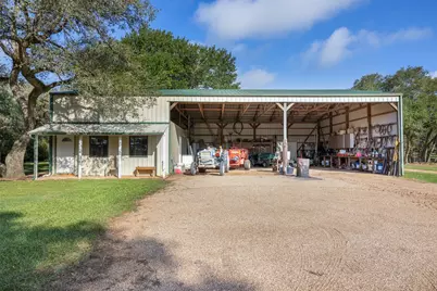 1426 Cr 2152, Rock Island, TX 77470 - Photo 23
