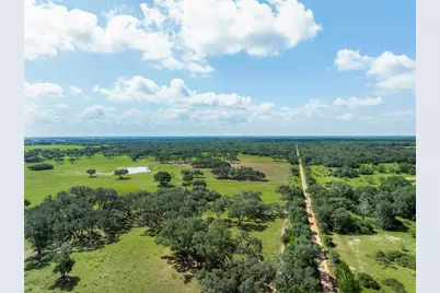 1426 Cr 2152, Rock Island, TX 77470 - Photo 41