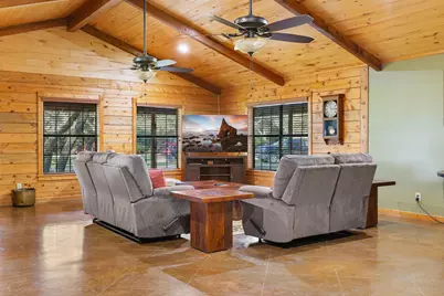 1426 Cr 2152, Rock Island, TX 77470 - Photo 11