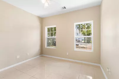 8717 Peachtree Street, Houston, TX 77016 - Photo 15