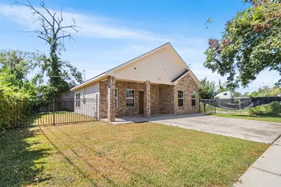 8717 Peachtree Street, Houston, TX 77016 - Photo 5