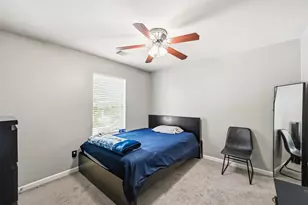 6614 Providence View Ln, Houston, TX 77049 - Photo 33