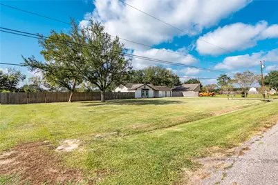 1695 County Road 965, Alvin, TX 77511 - Photo 5