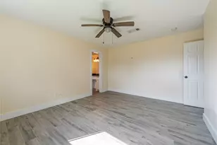 1695 County Rd 965, Alvin, TX 77511 - Photo 21