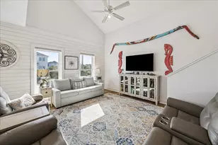 3439 Eckert Dr, Galveston, TX 77554 - Photo 9