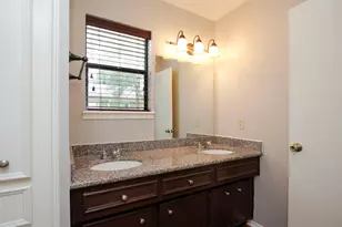 1 Greeningdon St, The Woodlands, TX 77381 - Photo 9