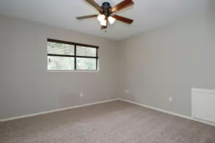 1 Greeningdon St, The Woodlands, TX 77381 - Photo 13