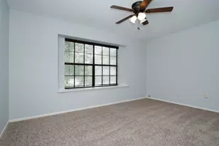 1 Greeningdon St, The Woodlands, TX 77381 - Photo 11