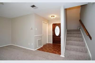 1 Greeningdon Street, The Woodlands, TX 77381 - Photo 5