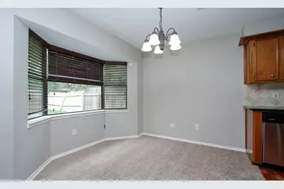 1 Greeningdon Street, The Woodlands, TX 77381 - Photo 7