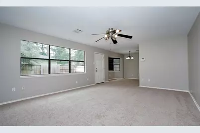 1 Greeningdon Street, The Woodlands, TX 77381 - Photo 3