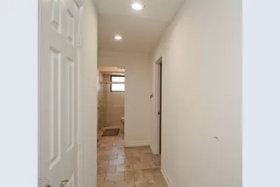 5530 Loch Lomond Drive, Houston, TX 77096 - Photo 13