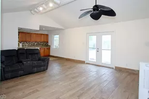 5530 Loch Lomond Dr, Houston, TX 77096 - Photo 5