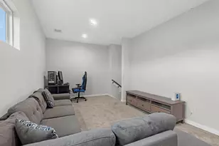 8407 James Franklin St, Houston, TX 77088 - Photo 15