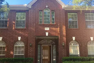 4804 Linden St, Bellaire, TX 77401 - Photo 1