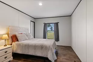 2422 Minks Rd, Wallis, TX 77485 - Photo 5