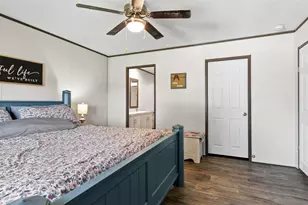 2422 Minks Rd, Wallis, TX 77485 - Photo 19