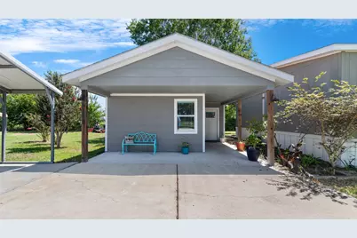 2422 Minks Road, Wallis, TX 77485 - Photo 45