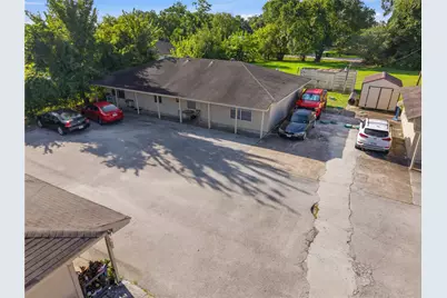 8430 Roundrock Drive #1, Houston, TX 77049 - Photo 25