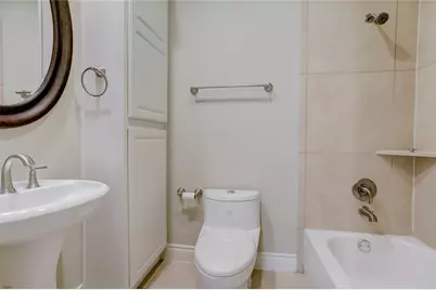 9133 Creekstone Lake Drive, Houston, TX 77054 - Photo 5