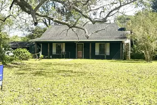 1207 Half Moon Dr, Wharton, TX 77488 - Photo 1