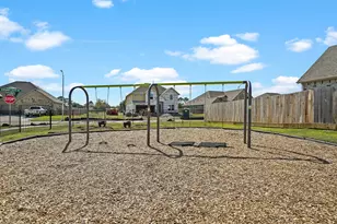 12119 St Augustine Dr, Mont Belvieu, TX 77535 - Photo 27
