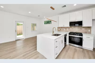 6131 Bacher Street, Houston, TX 77028 - Photo 19