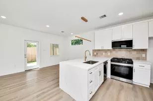 6131 Bacher St, Houston, TX 77028 - Photo 19