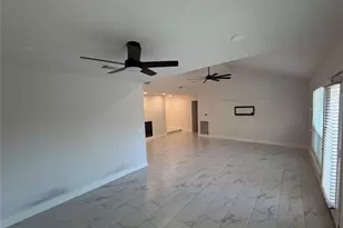 2218 Round Lake Dr Dr, Houston, TX 77077 - Photo 9