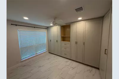 2218 Round Lake Dr Drive, Houston, TX 77077 - Photo 11