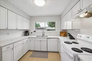 21015 Waymare Ln, Spring, TX 77388 - Photo 9