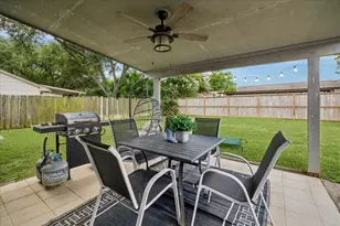 21015 Waymare Ln, Spring, TX 77388 - Photo 15
